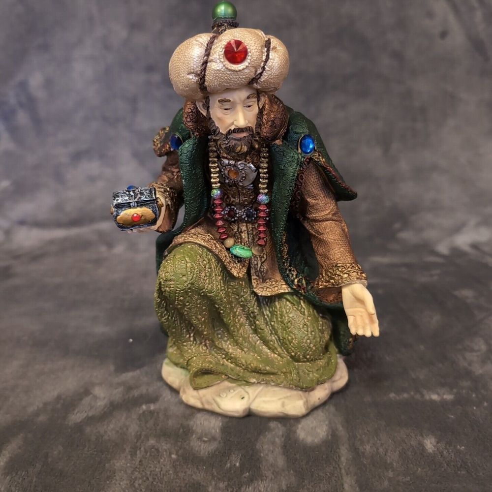 Large Wise Man Kneeling Kirkland Nativity #600575 Costco Replacement